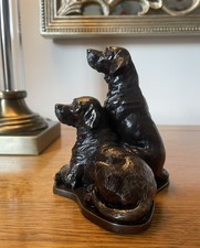 Labrador Pair - Figurine /